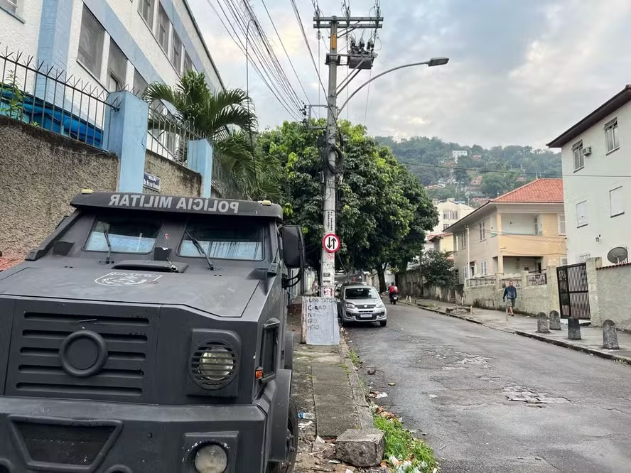 Traficantes tentam invadir comunidades rivais da Zona Norte; moradores relatam intenso confronto
